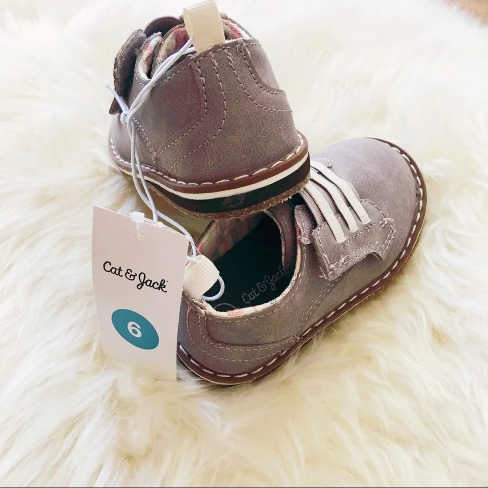 Cat & Jack toddler, size 6